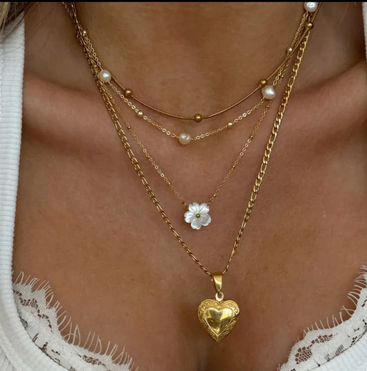 Collier Médaillon Héritage d'Amour - NÜYALUMEN