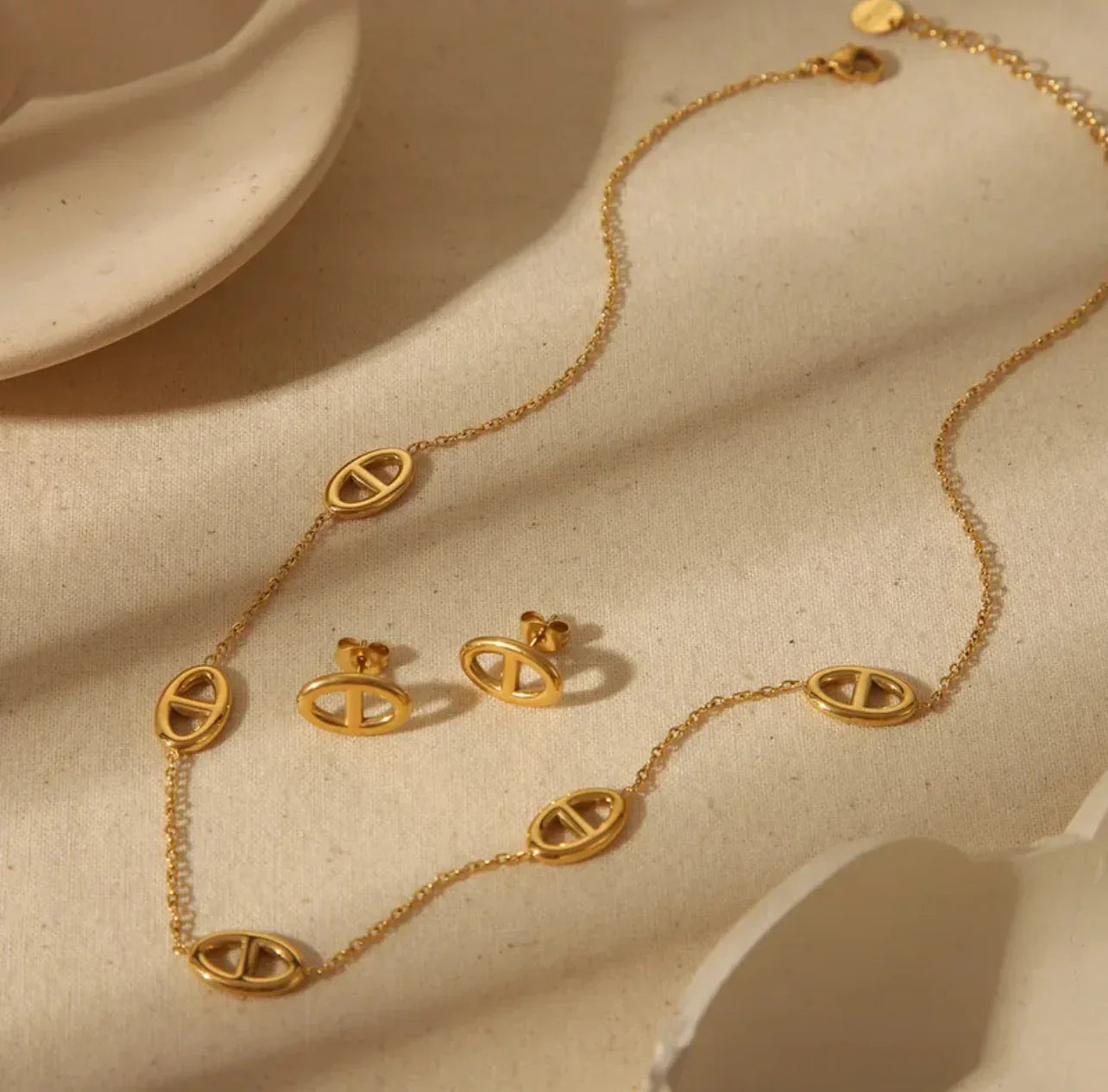 Ensemble collier et boucles d'oreilles Ovale - NÜYA