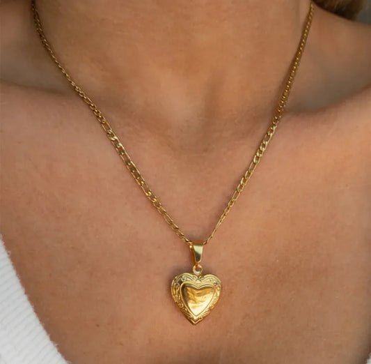 Collier Médaillon Héritage d'Amour - NÜYALUMEN